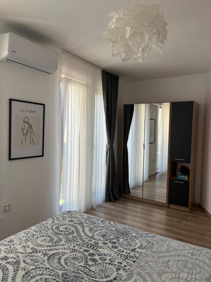 Azzurro Premium Apartment On Bulevard Bogoridi Burgas Exterior foto