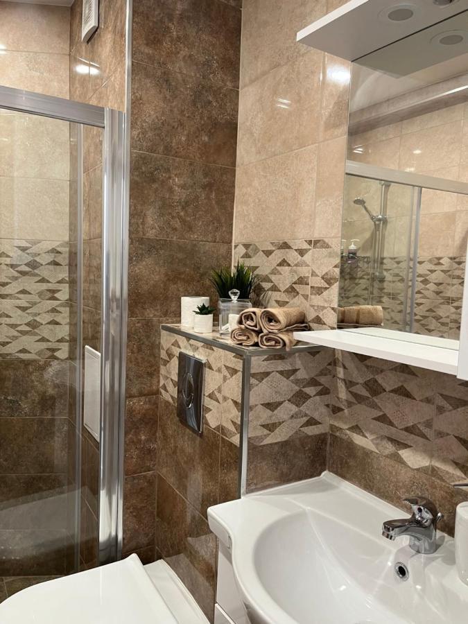 Azzurro Premium Apartment On Bulevard Bogoridi Burgas Exterior foto
