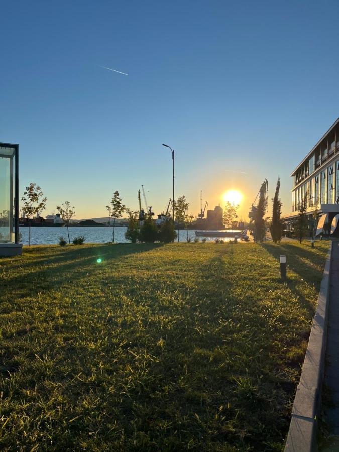 Azzurro Premium Apartment On Bulevard Bogoridi Burgas Exterior foto