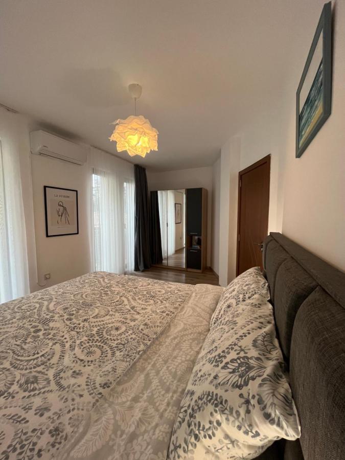 Azzurro Premium Apartment On Bulevard Bogoridi Burgas Exterior foto